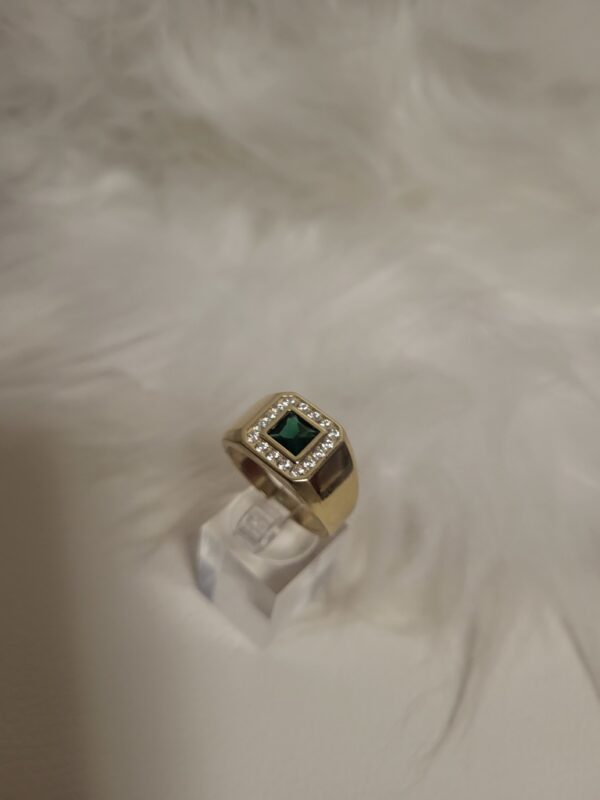 RINGS Piedra Verde 10 k Zirconia Size 11 Weight 6.47 gr - Image 2