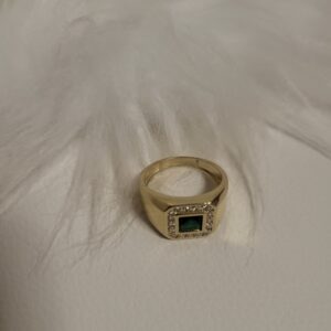 RINGS Piedra Verde 10 k Zirconia Size 11 Weight 6.47 gr
