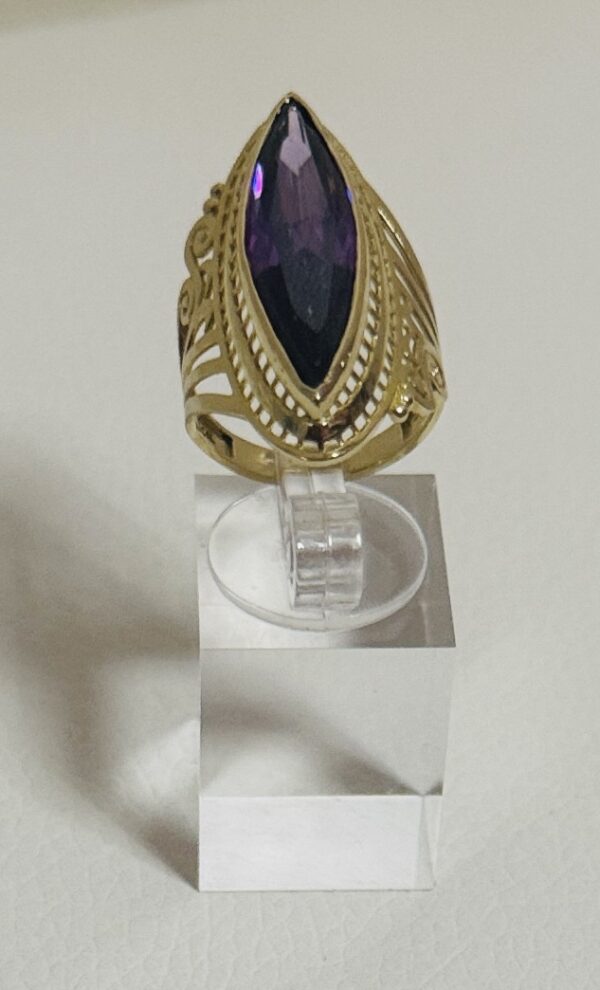 RINGS Almendra Purple 10 k Zirconia Size 6.5 Weight 5.64gr - Image 3